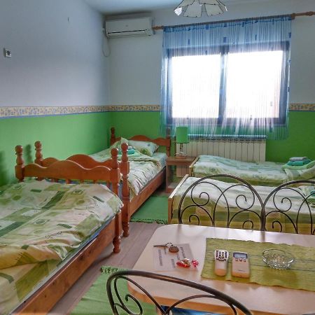 Apartment Harmonija אפטין מראה חיצוני תמונה
