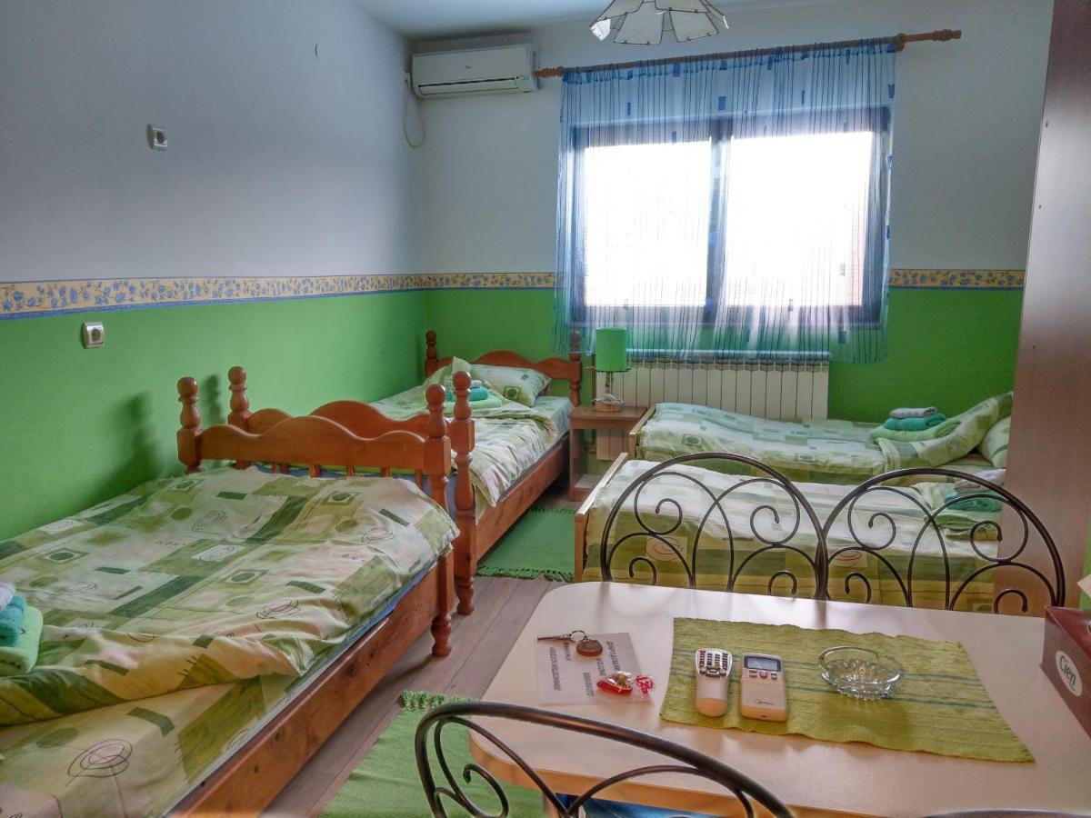 Apartment Harmonija אפטין מראה חיצוני תמונה