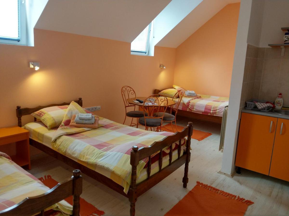 Apartment Harmonija אפטין מראה חיצוני תמונה