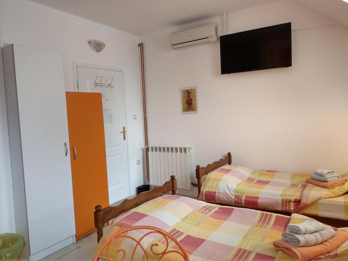Apartment Harmonija אפטין מראה חיצוני תמונה