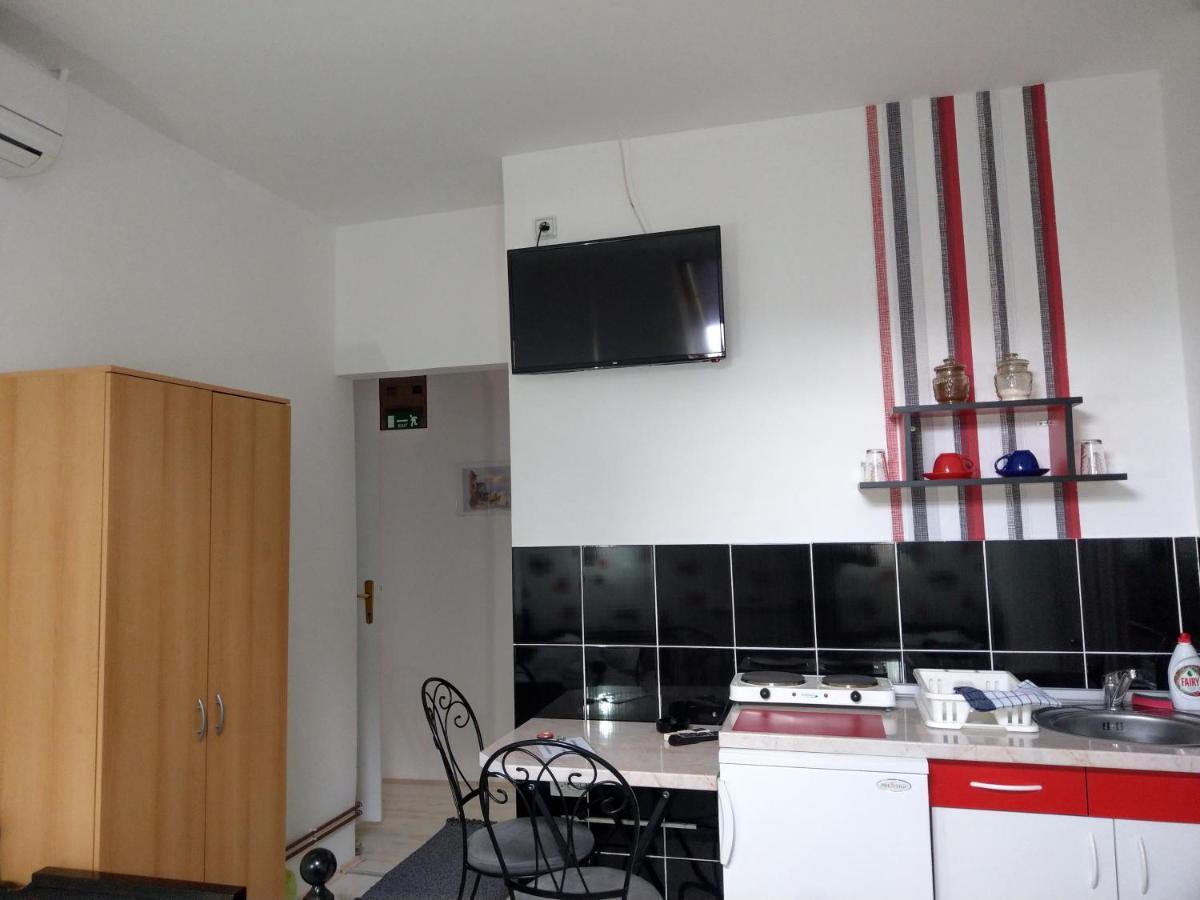 Apartment Harmonija אפטין מראה חיצוני תמונה